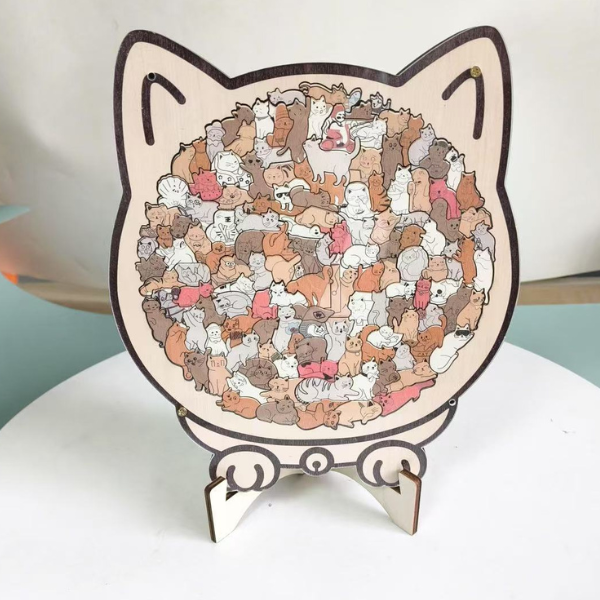 Medinė katės formos dėlionė