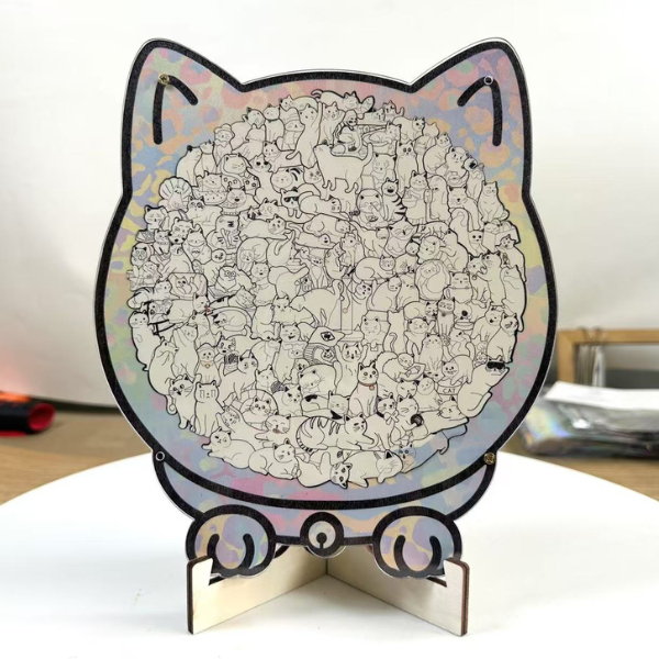 Medinė katės formos dėlionė